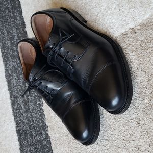 Johnston and Murphy, Tabor, Black, Size 9.5 Wide